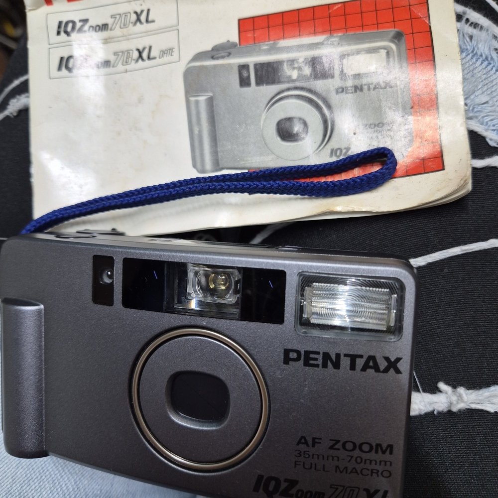 Pentax IQZoom 70XL Camera - Black
